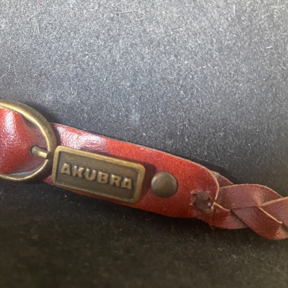 Akubra Black Hat - Picture 2 of 7